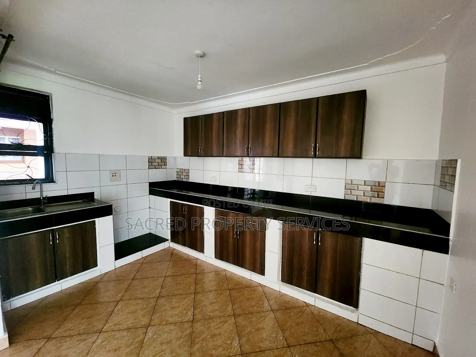 3bdrm Apartment in Kyanja Kungu Road, Kawempe for rent