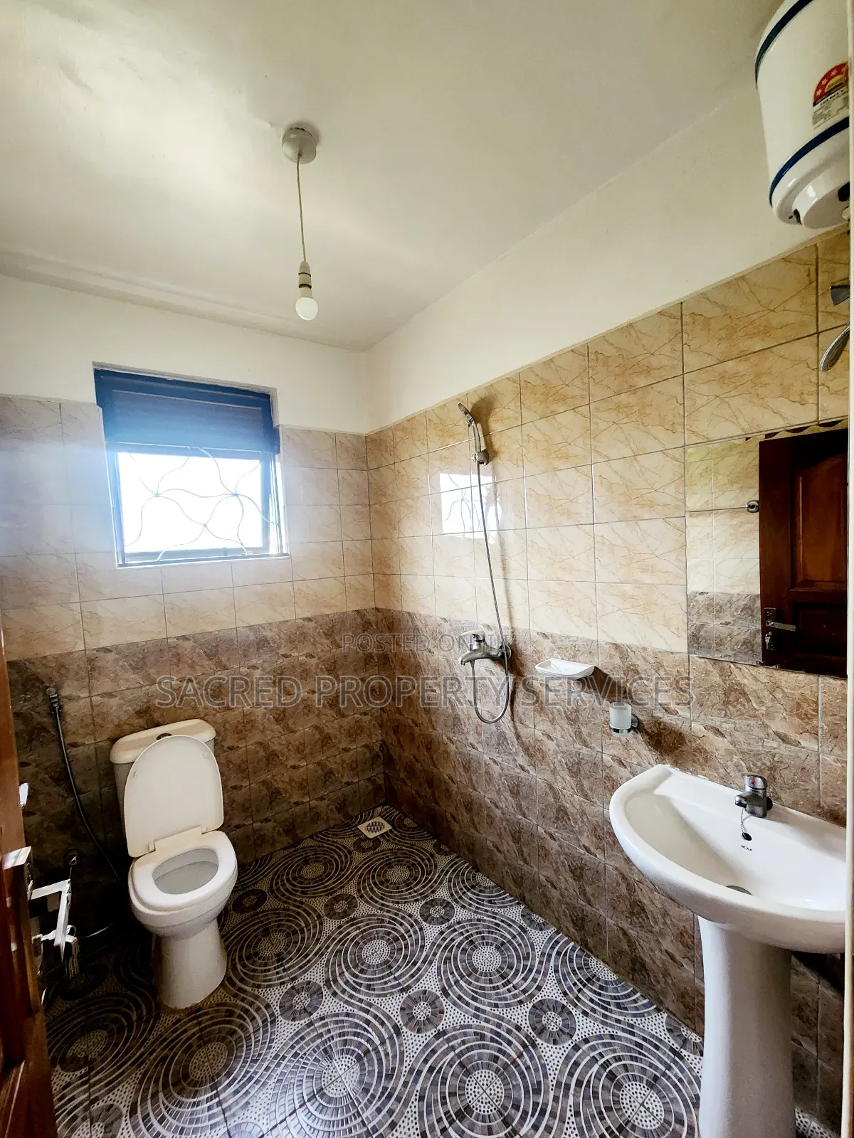 3bdrm Apartment in Kyanja Kungu Road, Kawempe for rent