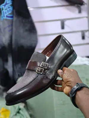 Mainado Black Loafers