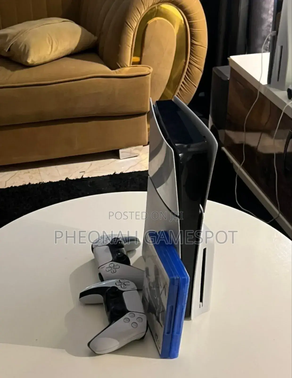 Fairly New Uk Used Playstation 5 Slim Disc Version. 2 Pads, 2 Games