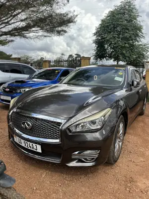 Nissan Fuga 2016 Gray