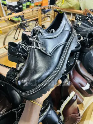 Dr.Martens Black Leather Laces Shoes
