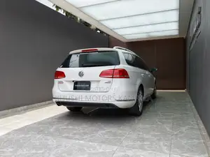 Volkswagen Passat 2012 White