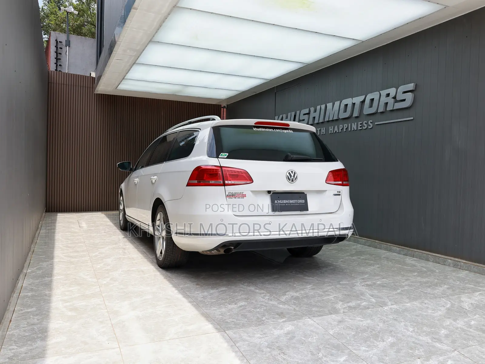 Volkswagen Passat 2012 White