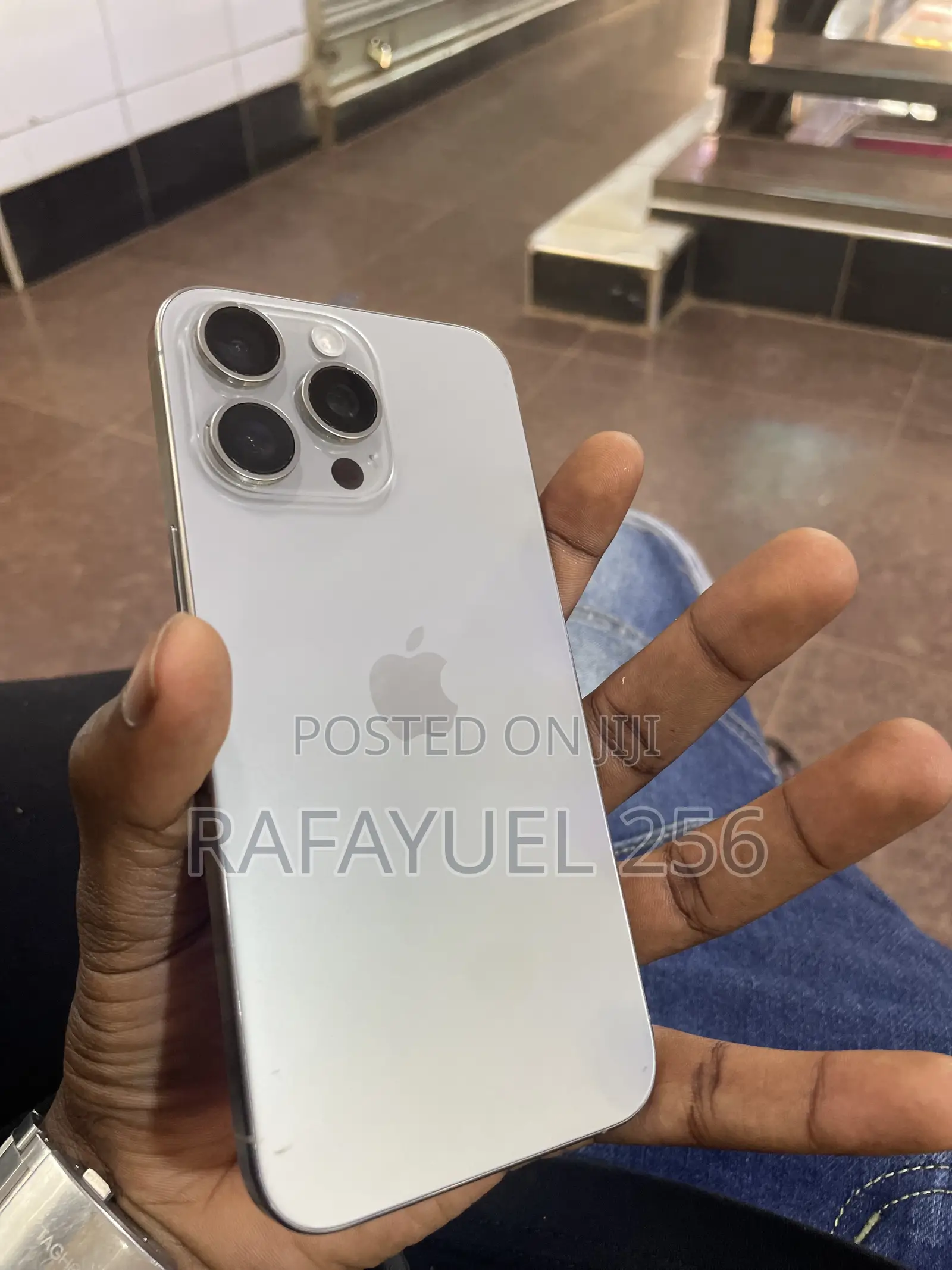 Apple iPhone 15 Pro Max 256 GB White