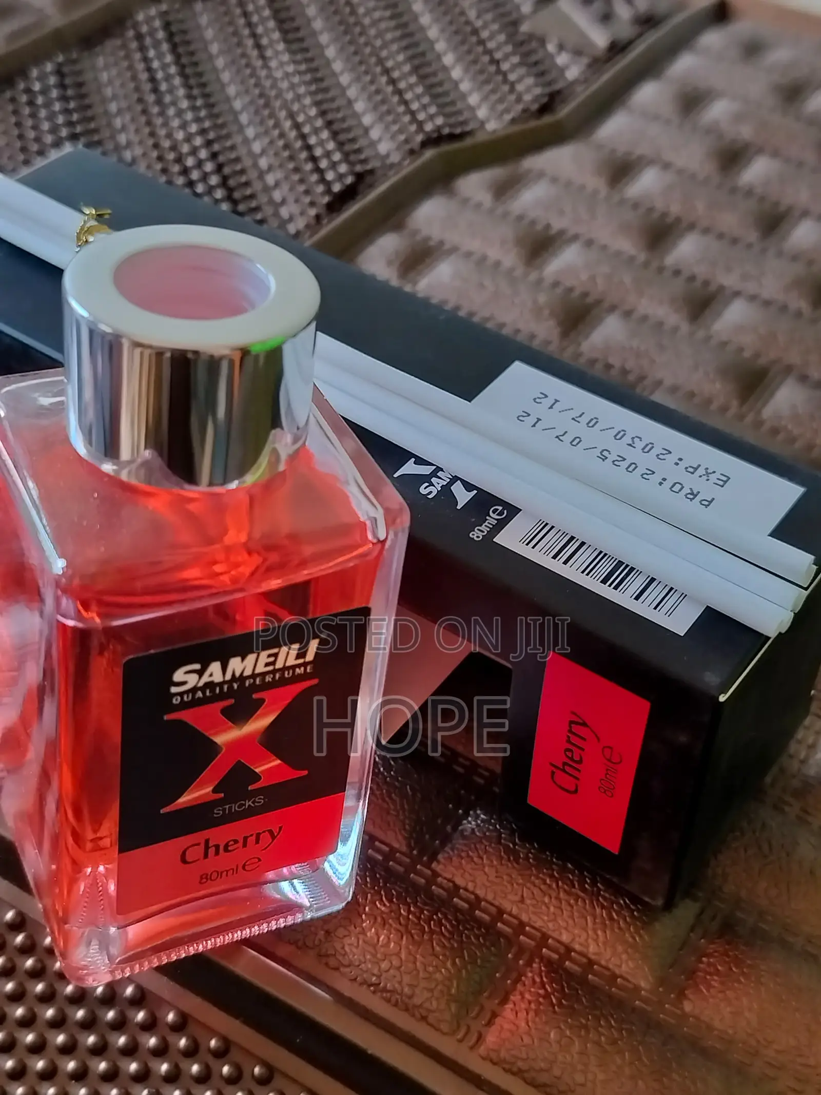 Sameili Strawberry Car Perfume