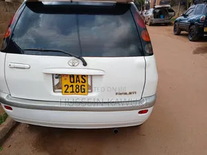 Toyota Raum 1999 White