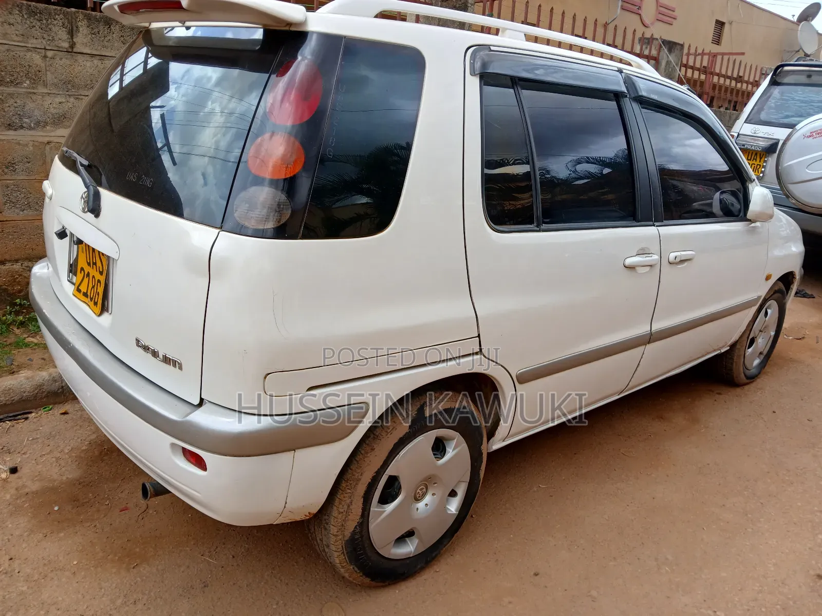 Toyota Raum 1999 White
