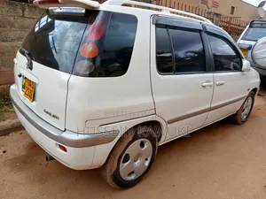 Toyota Raum 1999 White