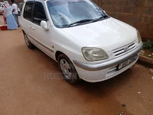 Toyota Raum 1999 White