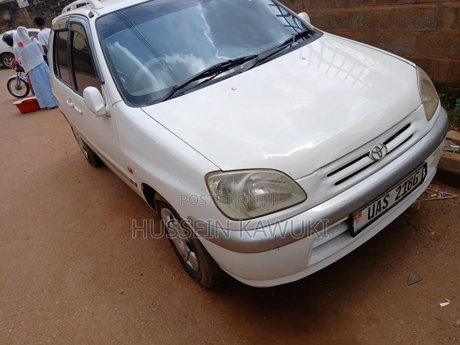 Toyota Raum 1999 White