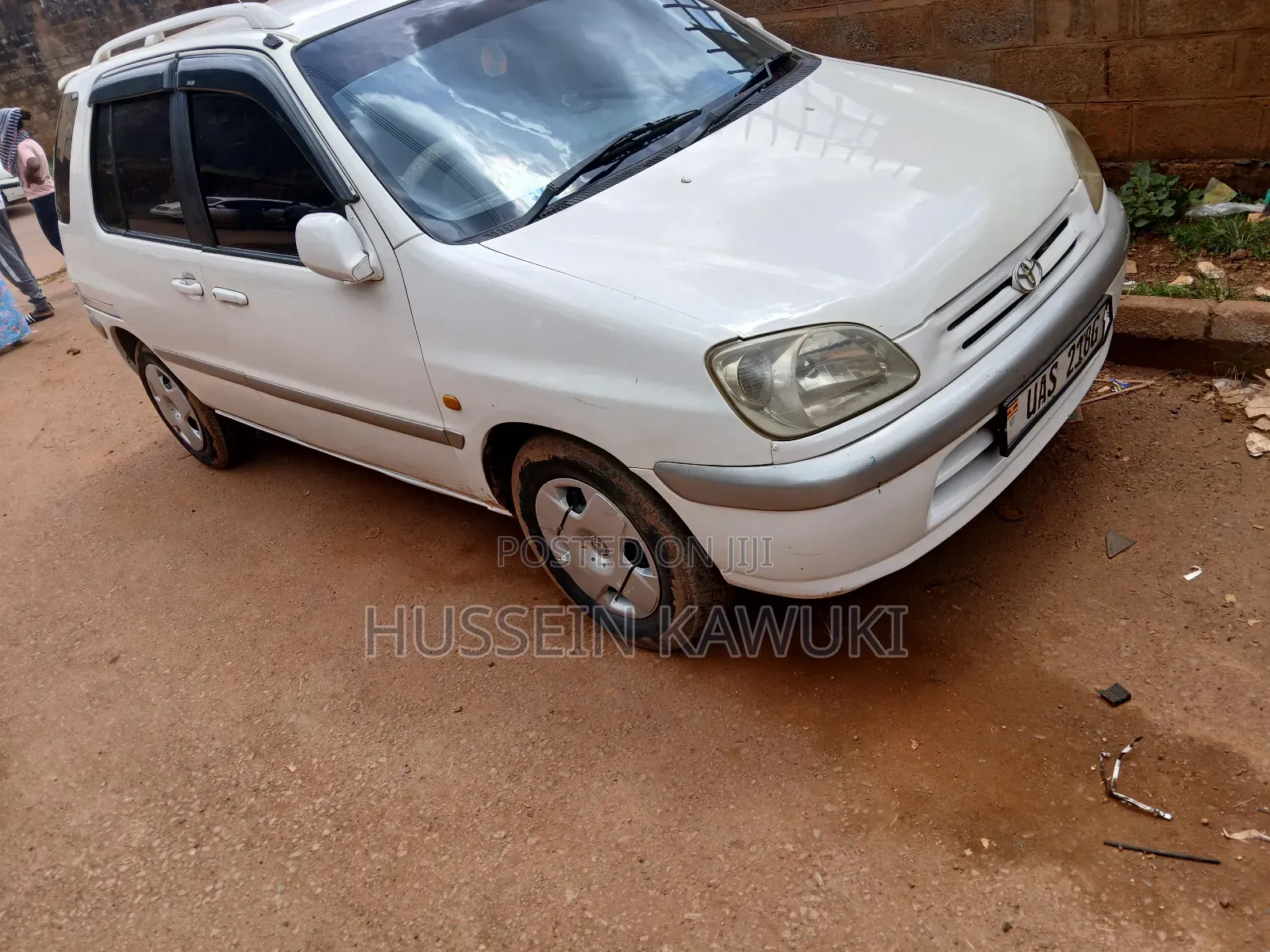 Toyota Raum 1999 White