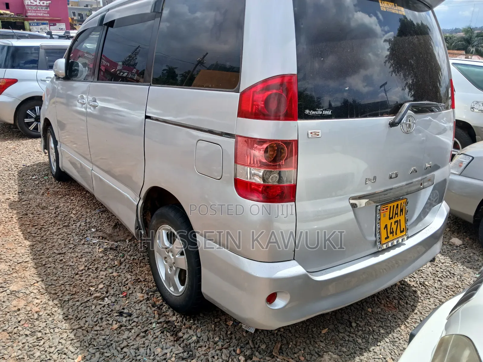 Toyota Noah 2005 Silver