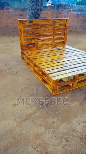 Pallet Bed
