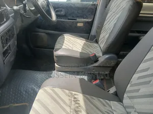 Toyota Noah 2003 Red