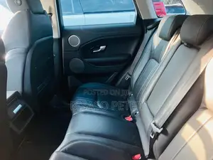 Land Rover Range Rover Evoque HSE 4x4 5-Door 2017 White