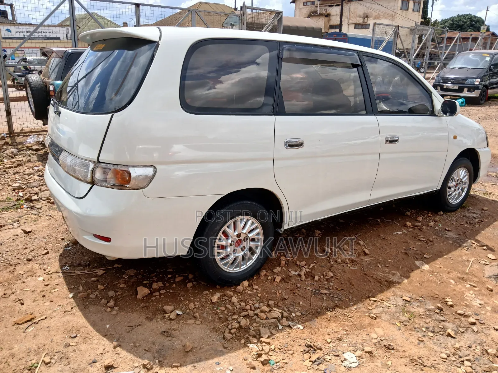 Toyota Gaia 1999 White