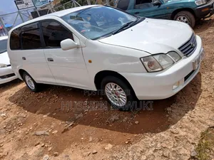 Toyota Gaia 1999 White