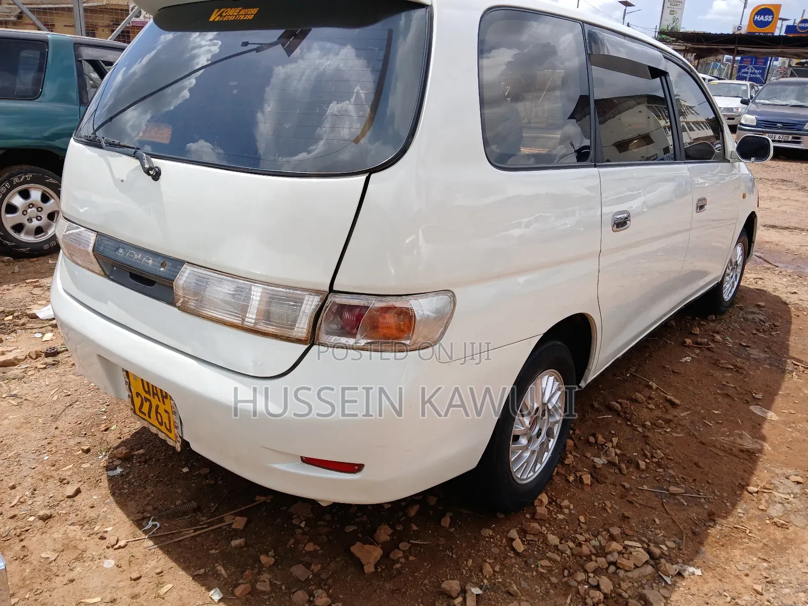 Toyota Gaia 1999 White