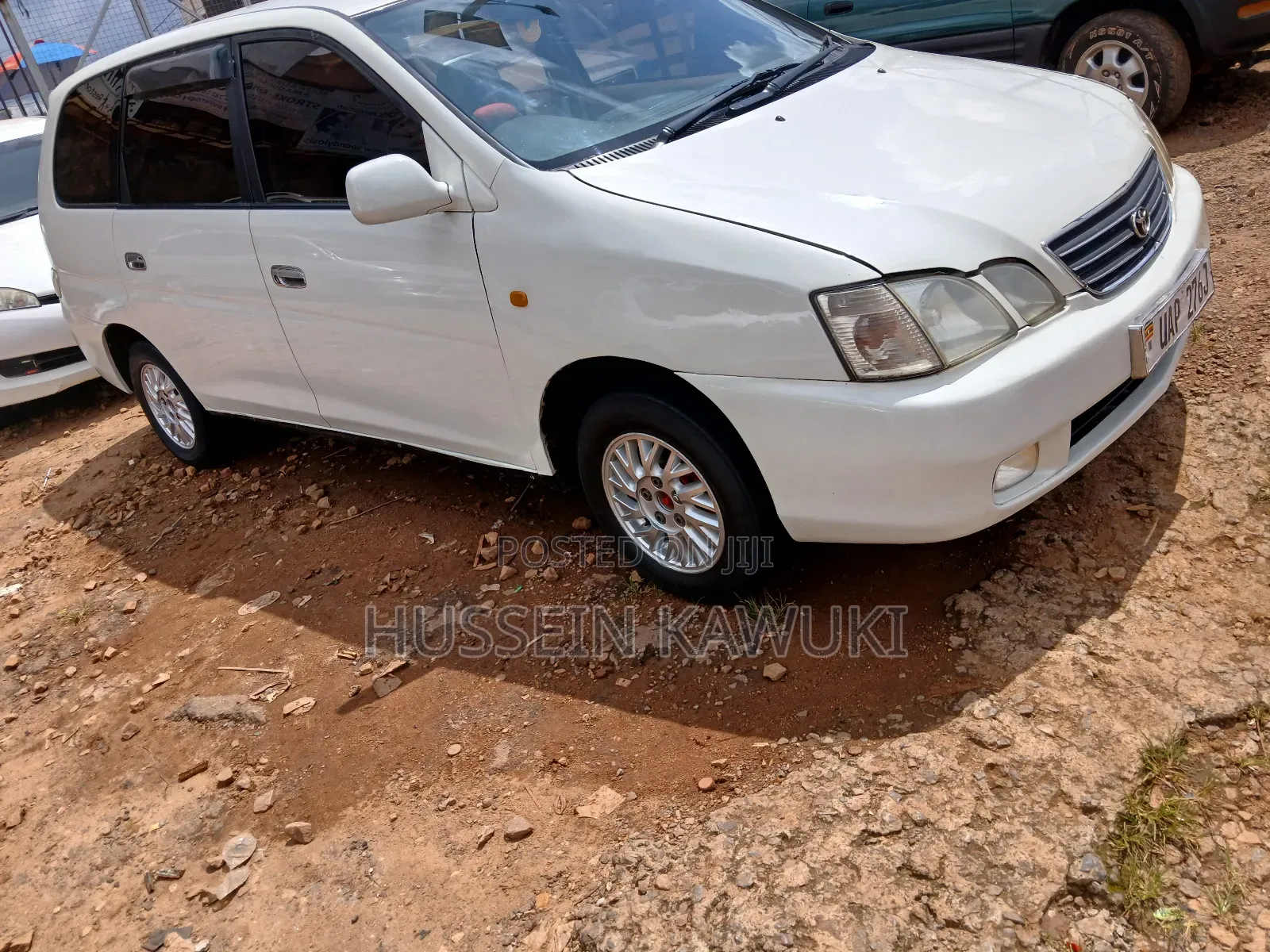Toyota Gaia 1999 White