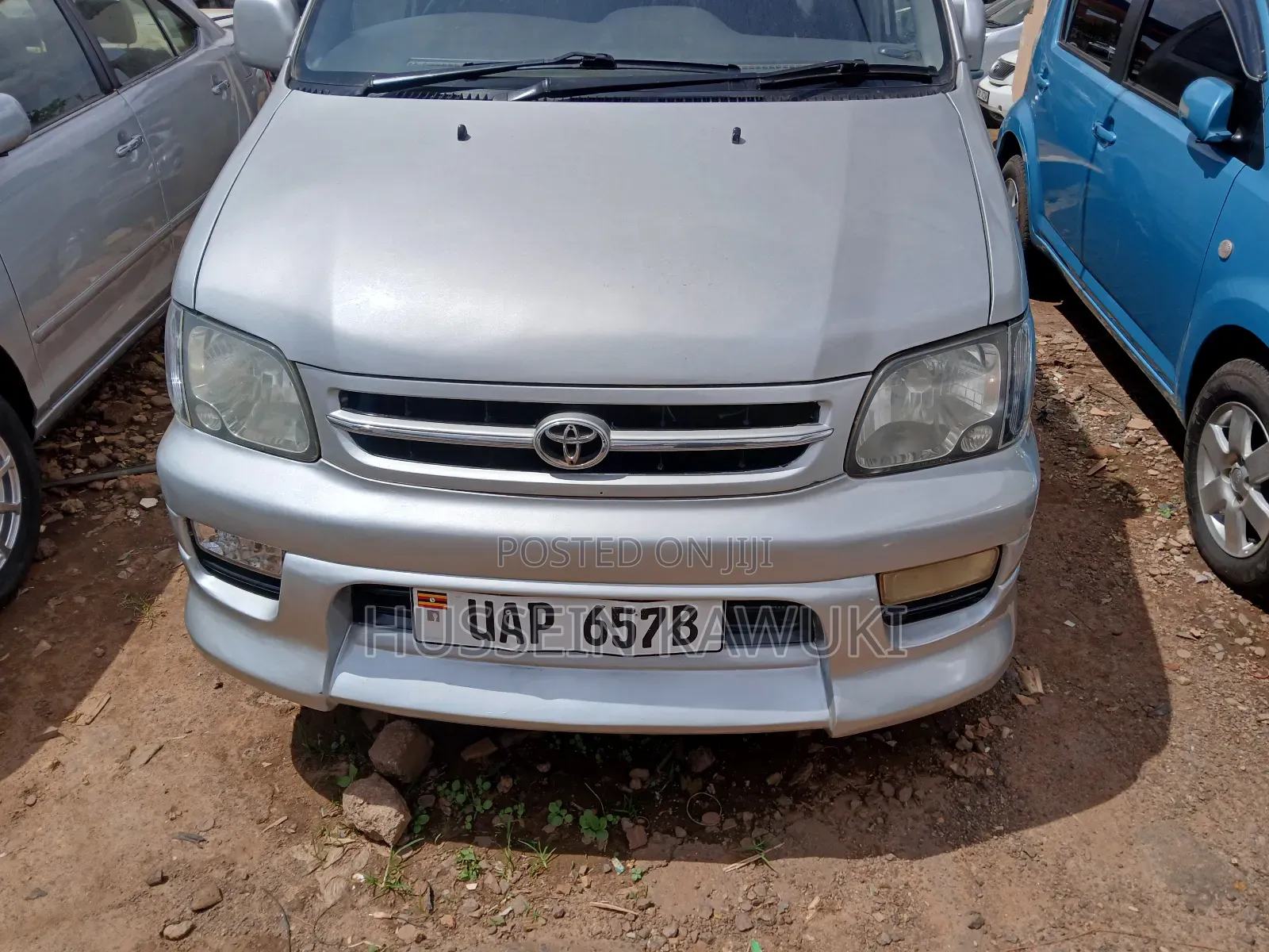 Toyota Noah 2004 Silver
