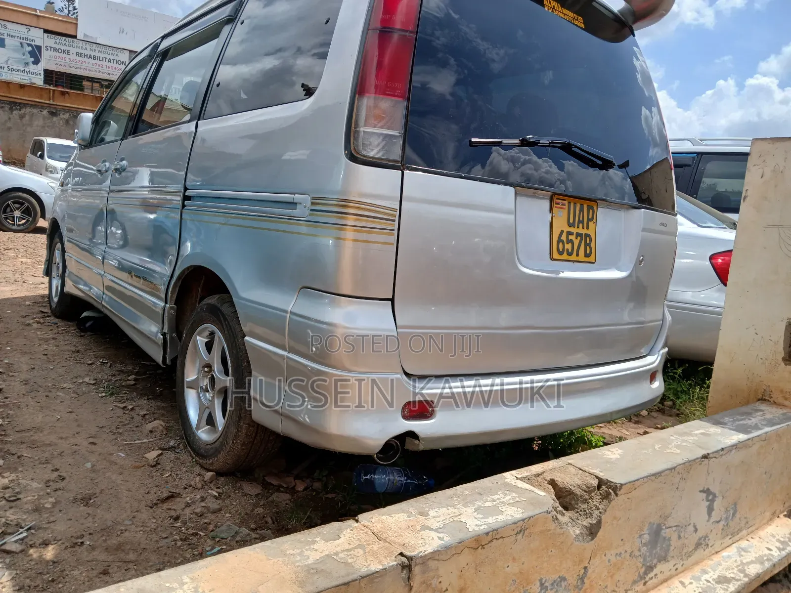Toyota Noah 2004 Silver