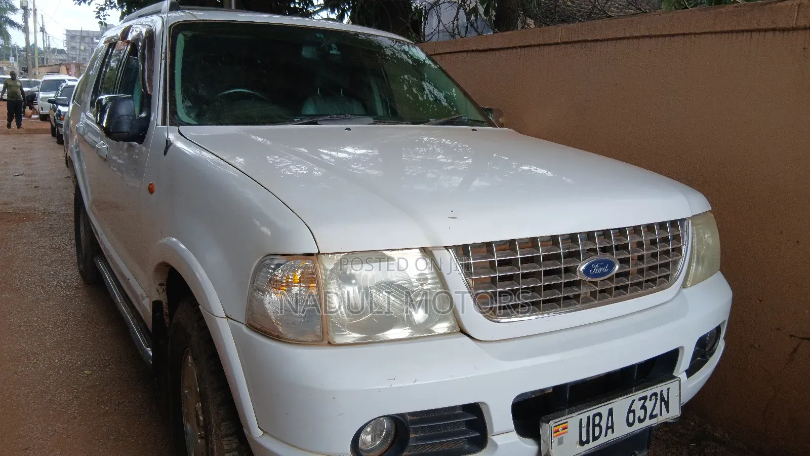 Ford Explorer 2005 White
