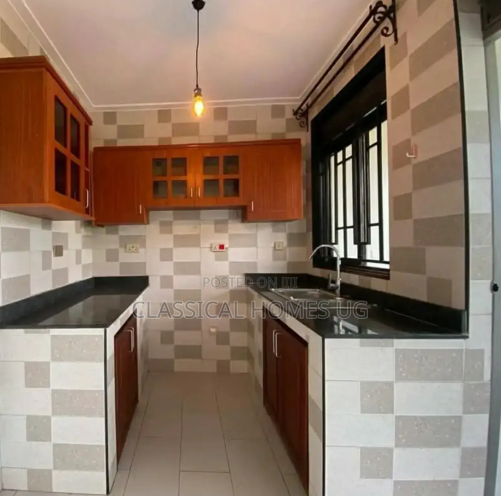 3bdrm Apartment in Lubowa Entebbe Road, Central Division for rent