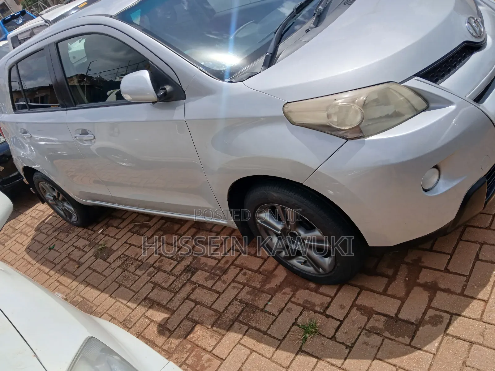 Toyota IST 2010 Silver