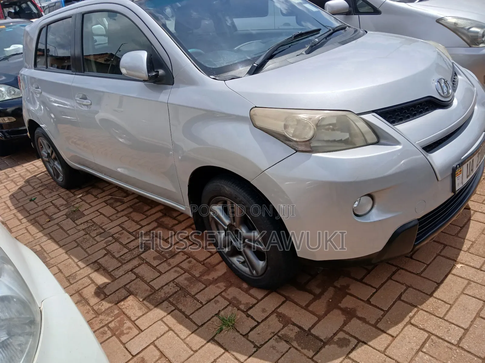 Toyota IST 2010 Silver