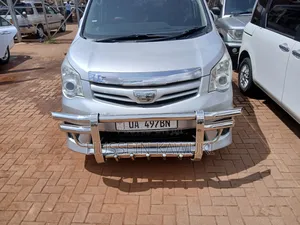 Toyota Noah 2011 Silver
