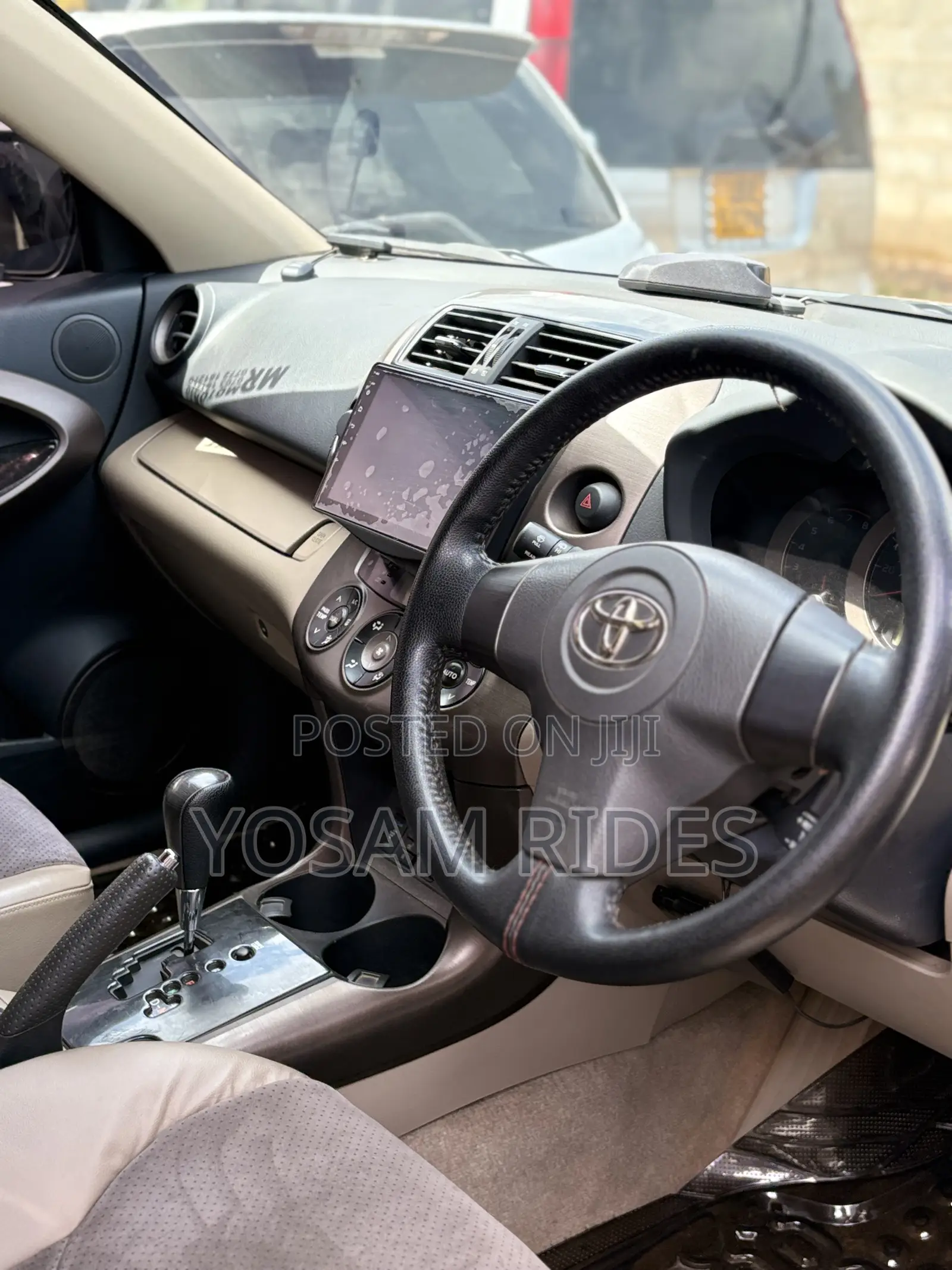 Toyota Vanguard 2010 Black