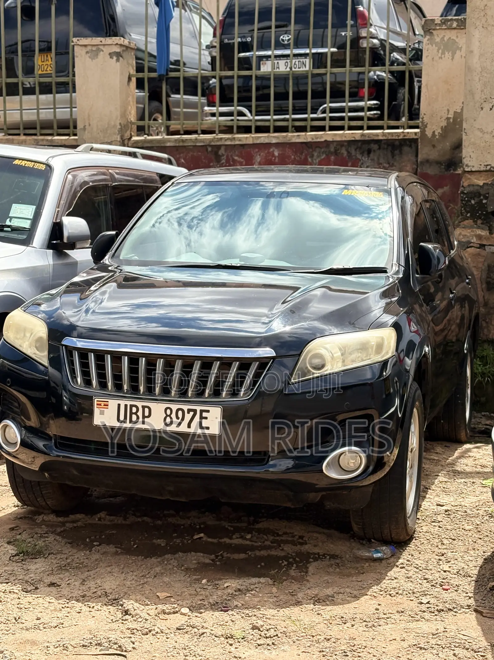Toyota Vanguard 2010 Black