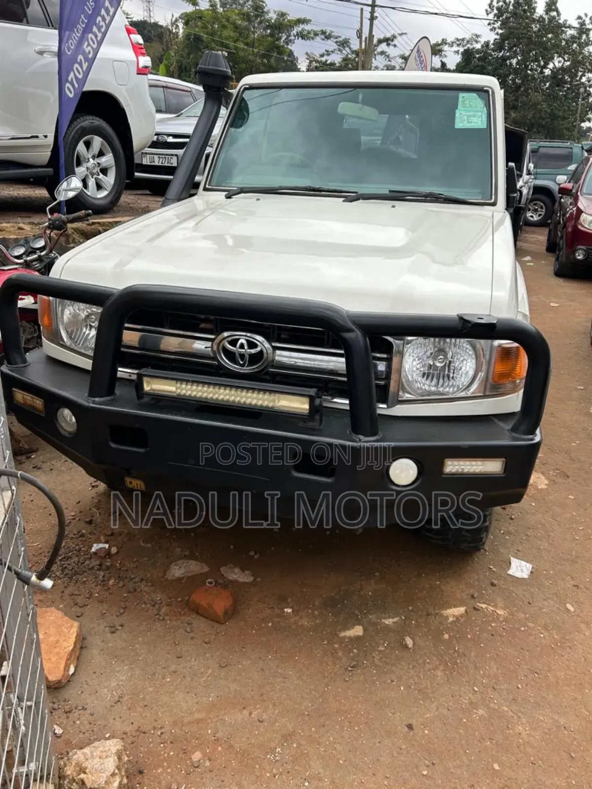 Toyota Land Cruiser 2006 White
