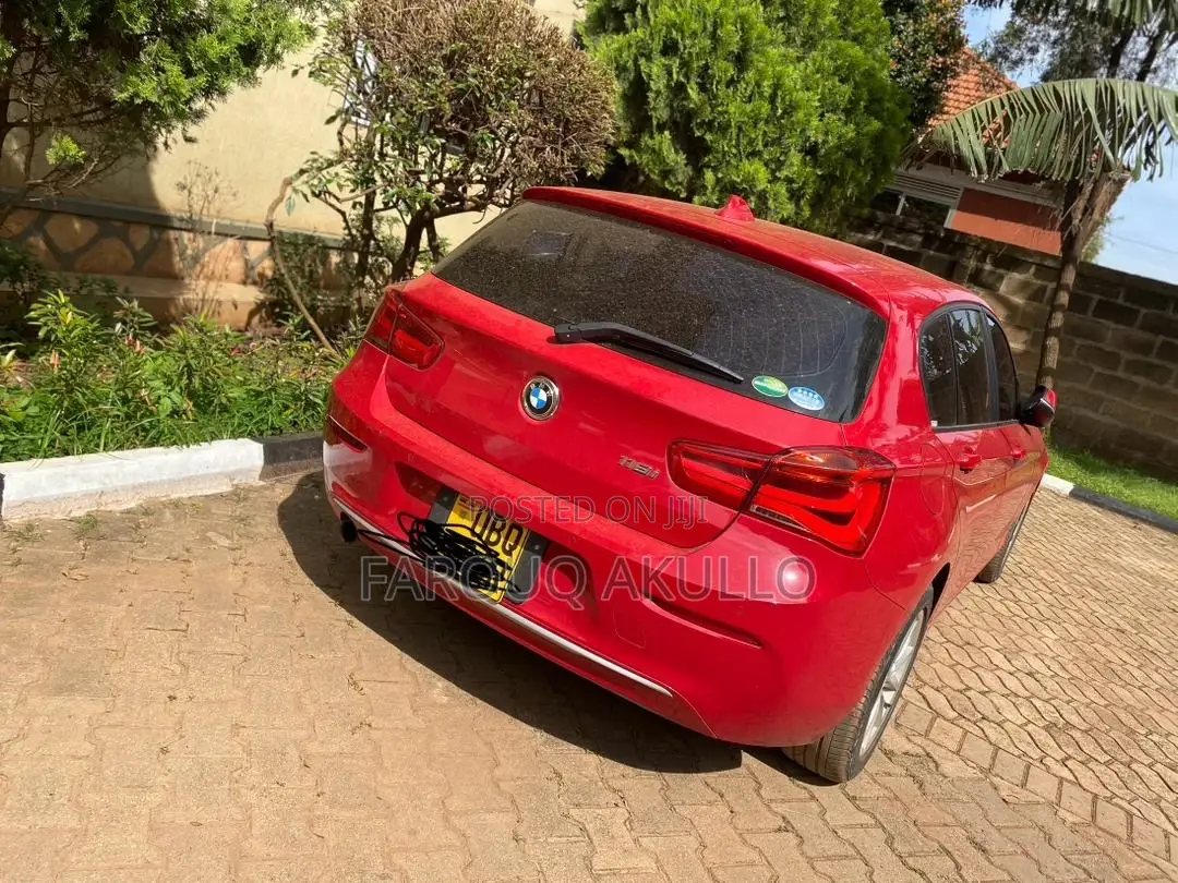 BMW 118i 2015 Red