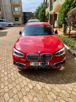 BMW 118i 2015 Red