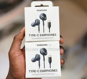 Samsung Akg Earbuds With Remote and Microphone