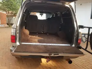Toyota Land Cruiser 90 1997 Silver