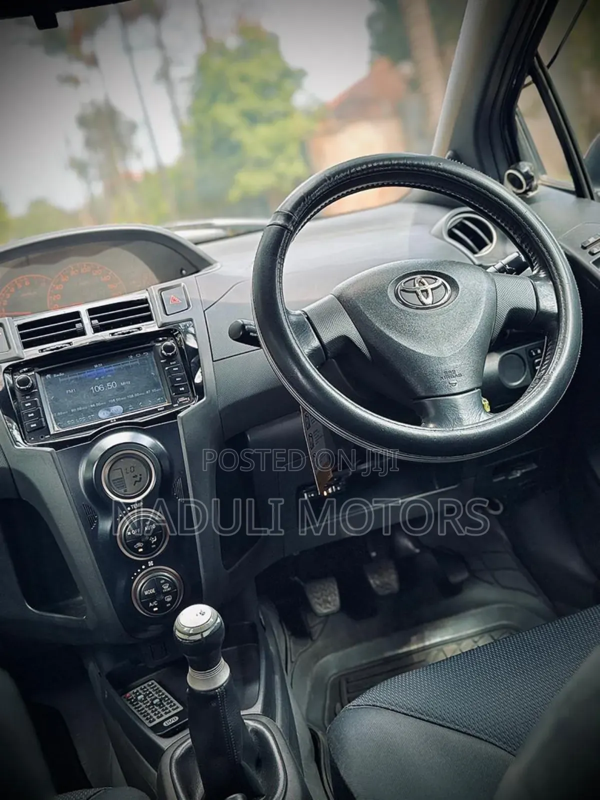 Toyota Vitz 2008 Black