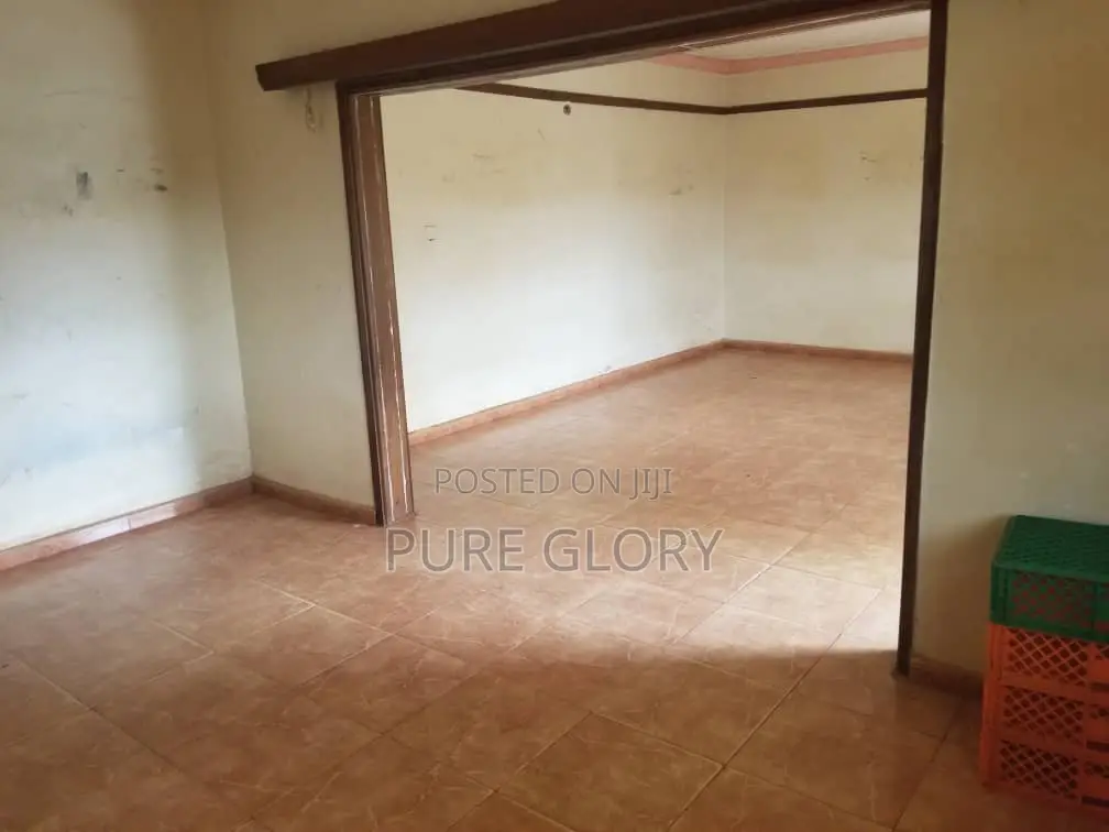 3bdrm House in Mutungo, Nakawa for sale