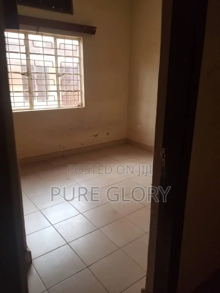 3bdrm House in Mutungo, Nakawa for sale
