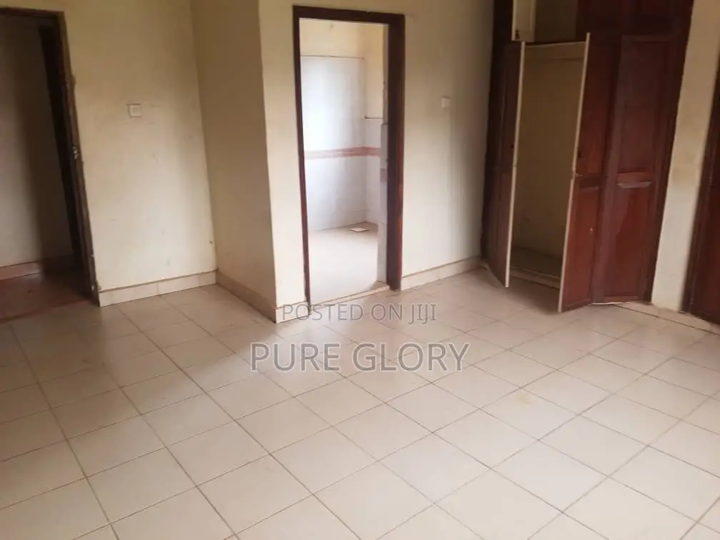 3bdrm House in Mutungo, Nakawa for sale
