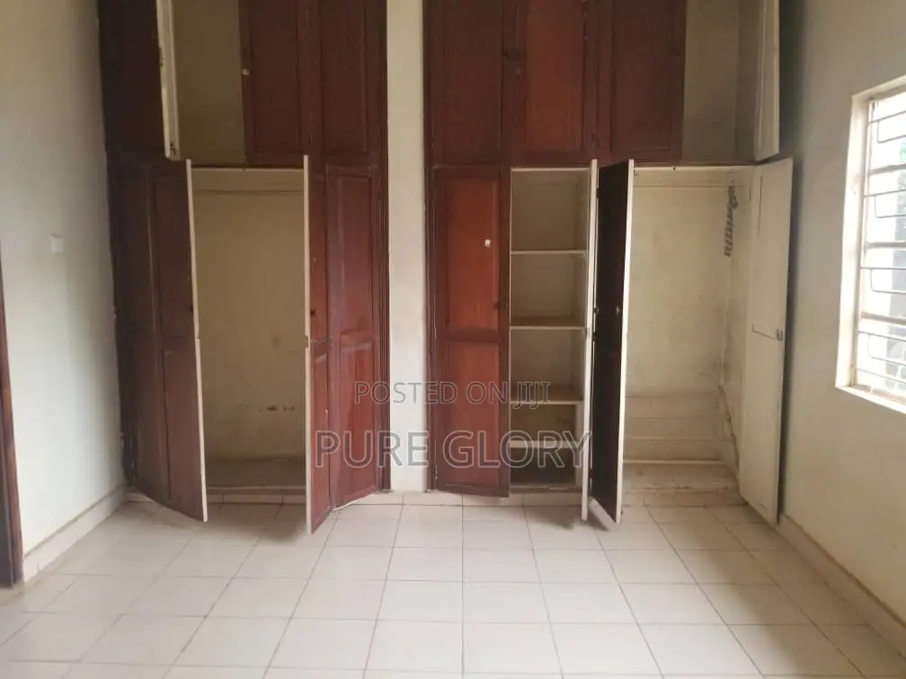3bdrm House in Mutungo, Nakawa for sale