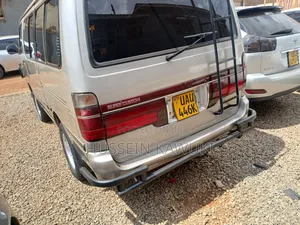 Toyota HiAce 2006 Silver
