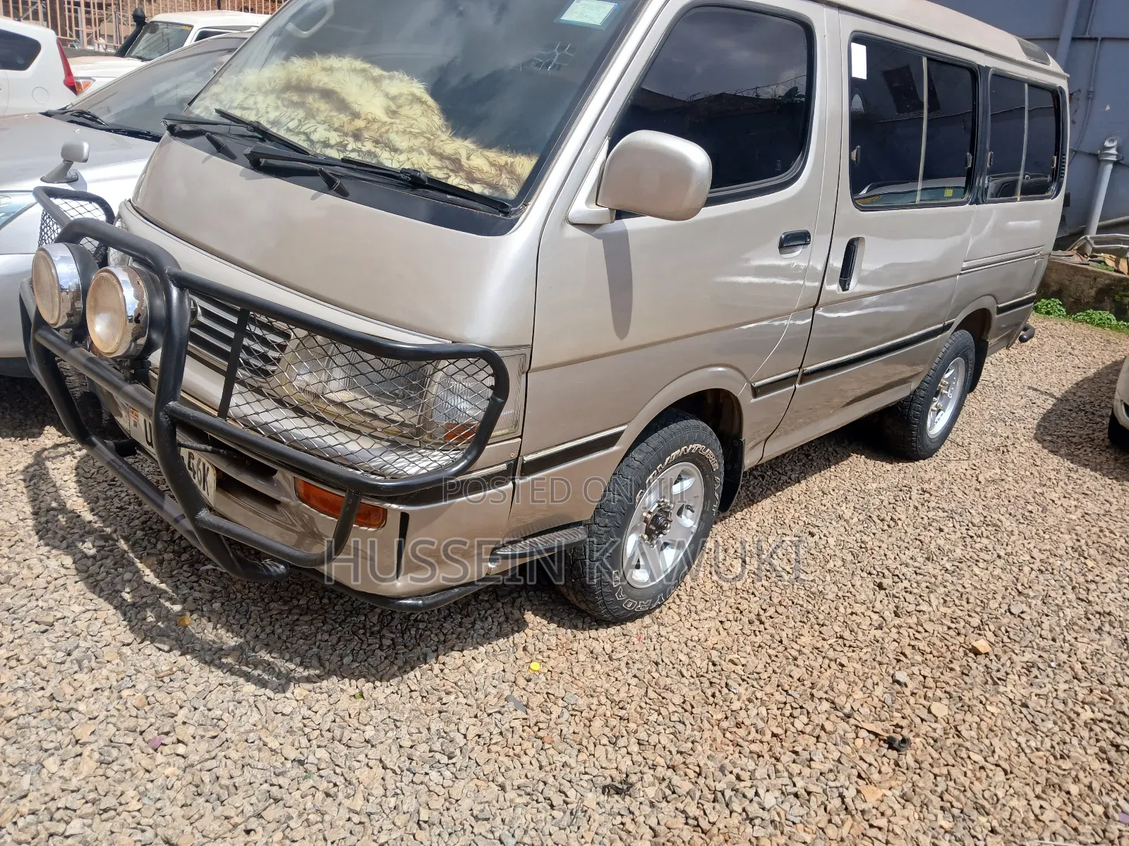Toyota HiAce 2006 Silver