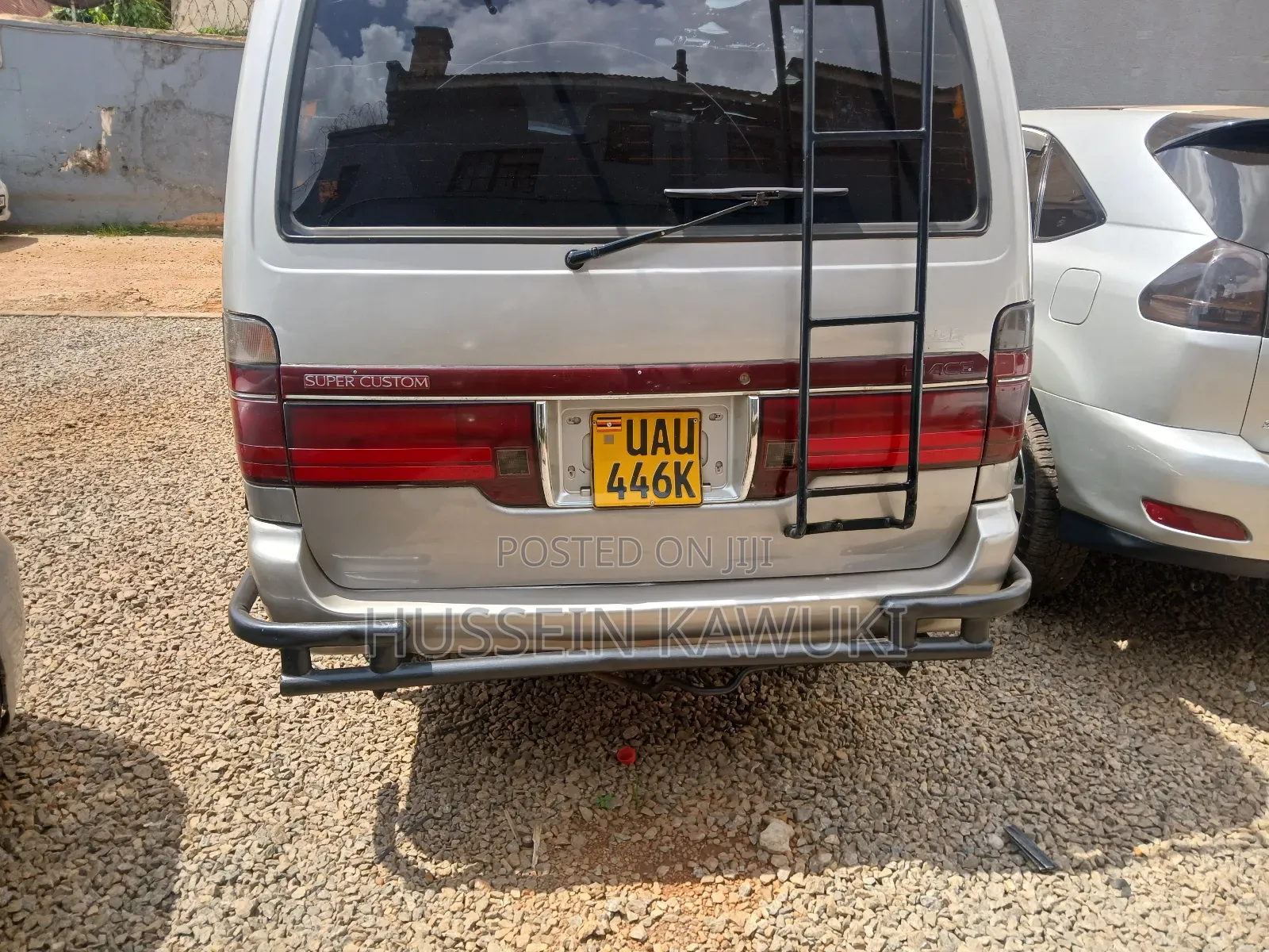 Toyota HiAce 2006 Silver