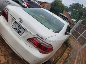 Toyota Crown 2019 White