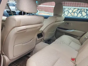 Toyota Crown 2019 White