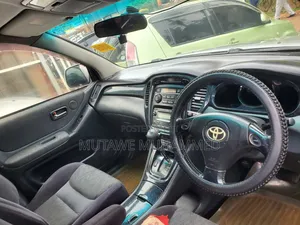 Toyota Kluger 2005 Silver