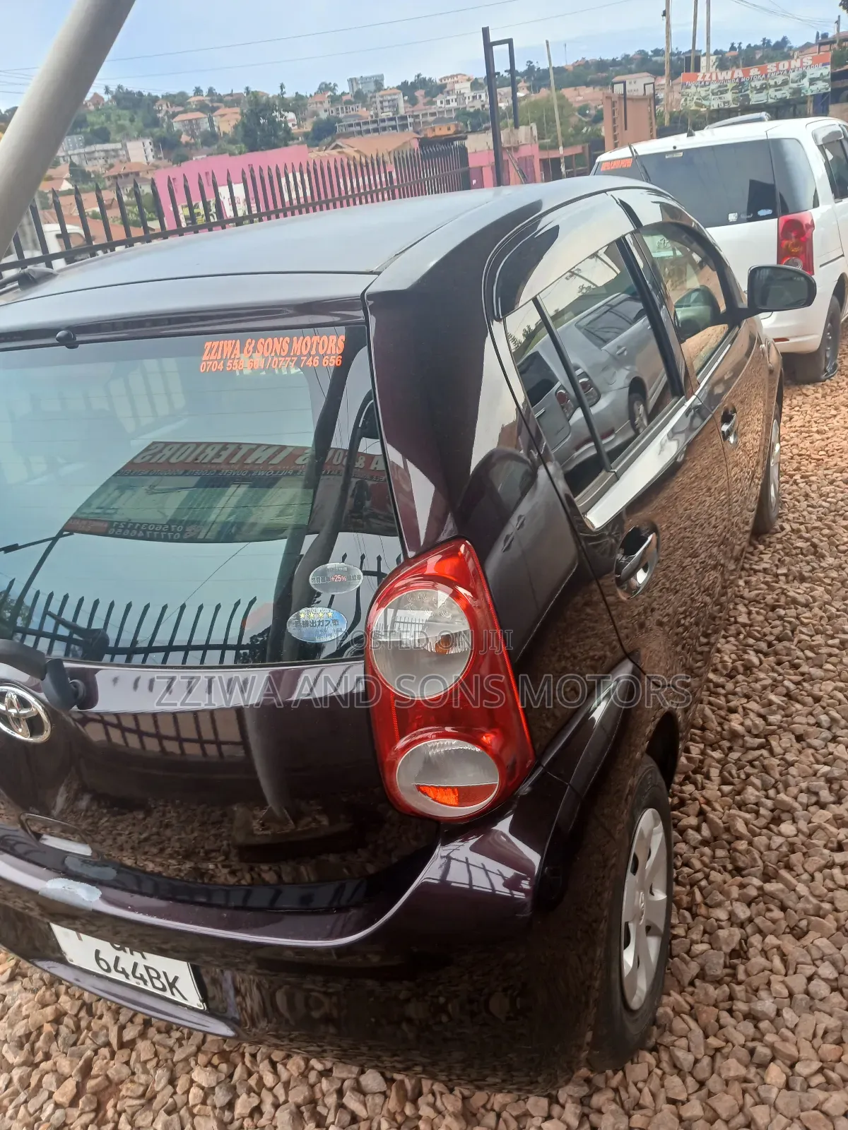 Toyota Passo 1.0 FWD 2016 Black